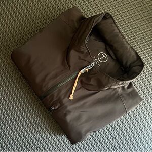 Tumi Tech Hooded Packable Windbreaker Black Size XL 
xl